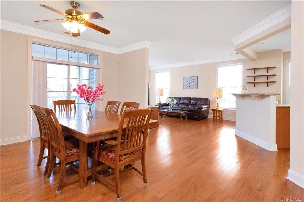 224 Regency Drive - Photo 1