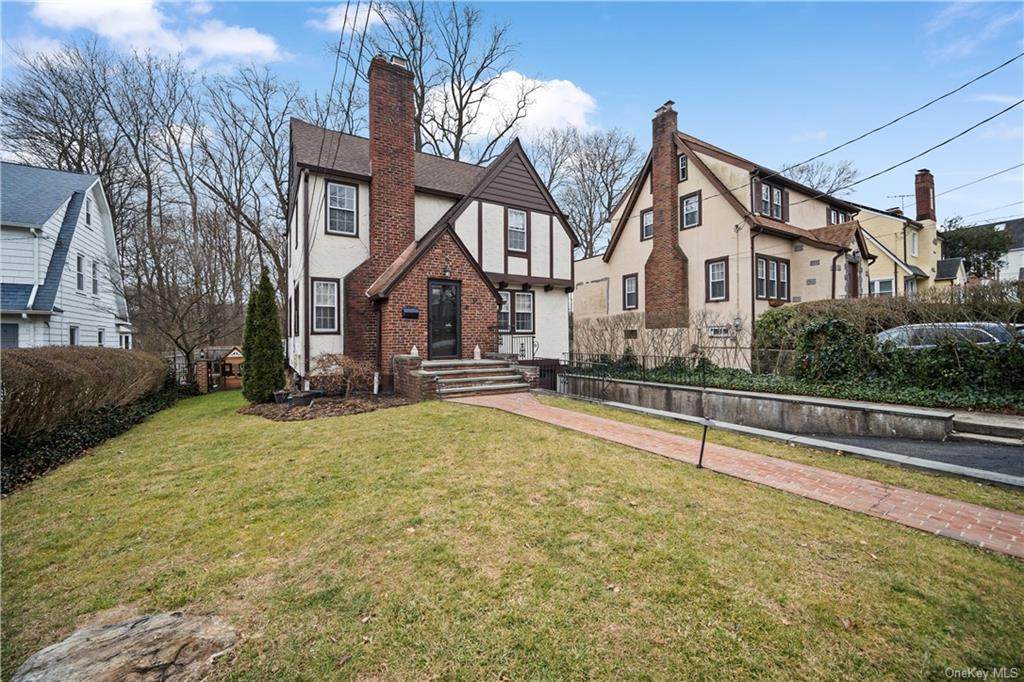 86 Lockwood Avenue - Photo 1