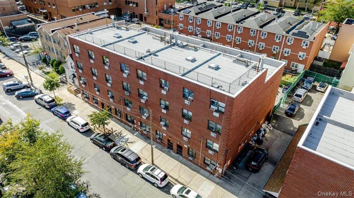 937 Croes Avenue - Photo 1