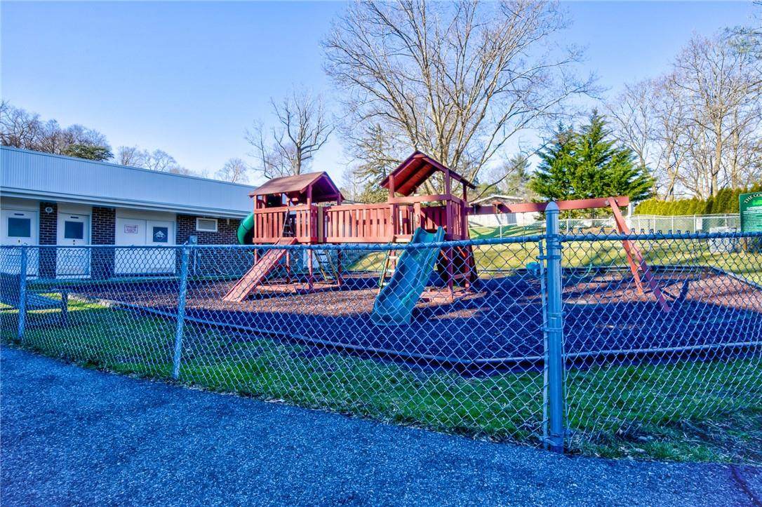 1515 Fox Glen Drive - Photo 1