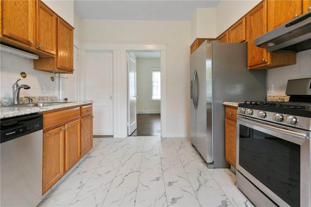 17 Northfield Avenue - Photo 1