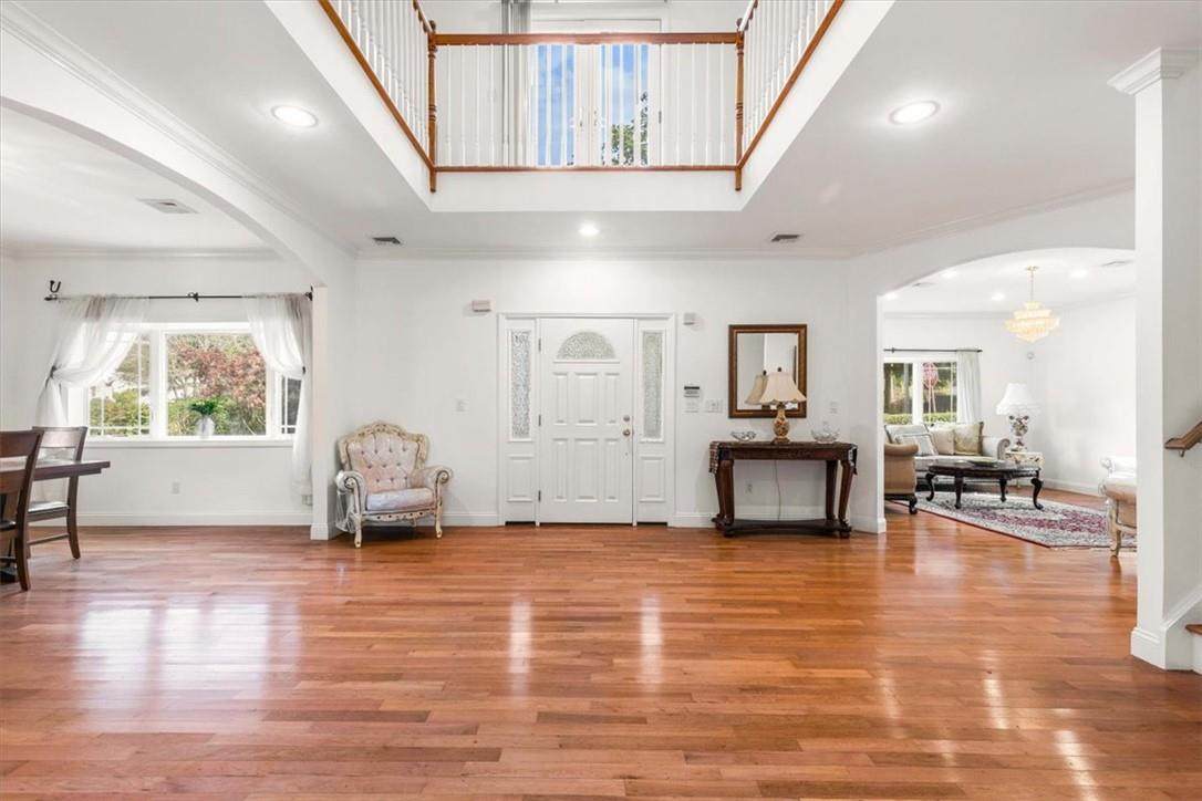 114 Huntley Drive - Photo 1