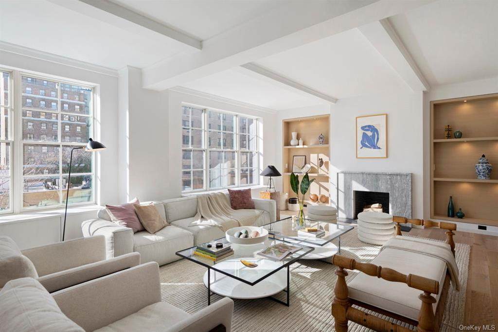 116 E 63rd Street - Photo 1