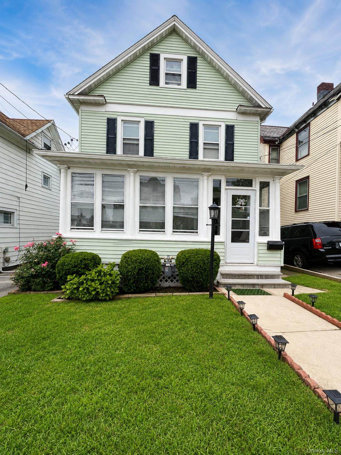 312 Bay Street - Photo 1