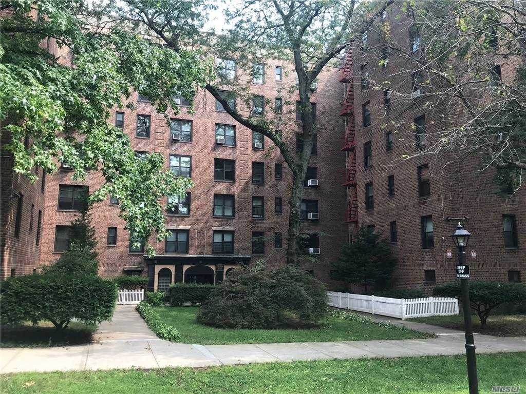 83-20 98 Street - Photo 1
