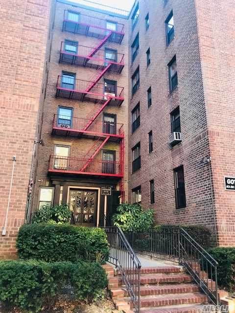 83-30 98 Street - Photo 1