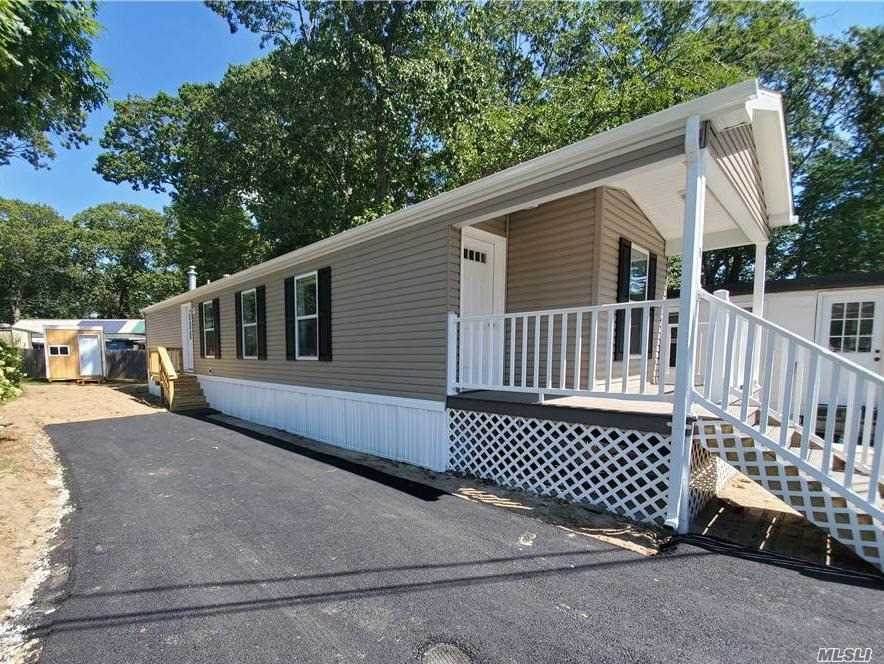 277-8 Old Country Road - Photo 1