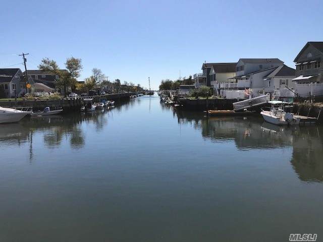 18 North Boulevard - Photo 1