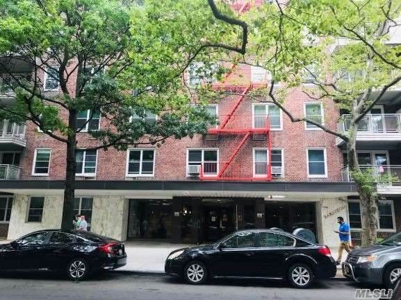 142-05 Roosevelt Avenue - Photo 1