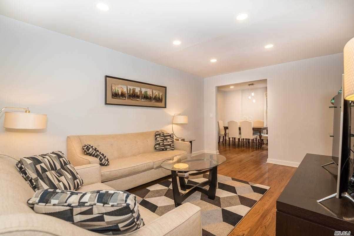 4 Edwards Street - Photo 1