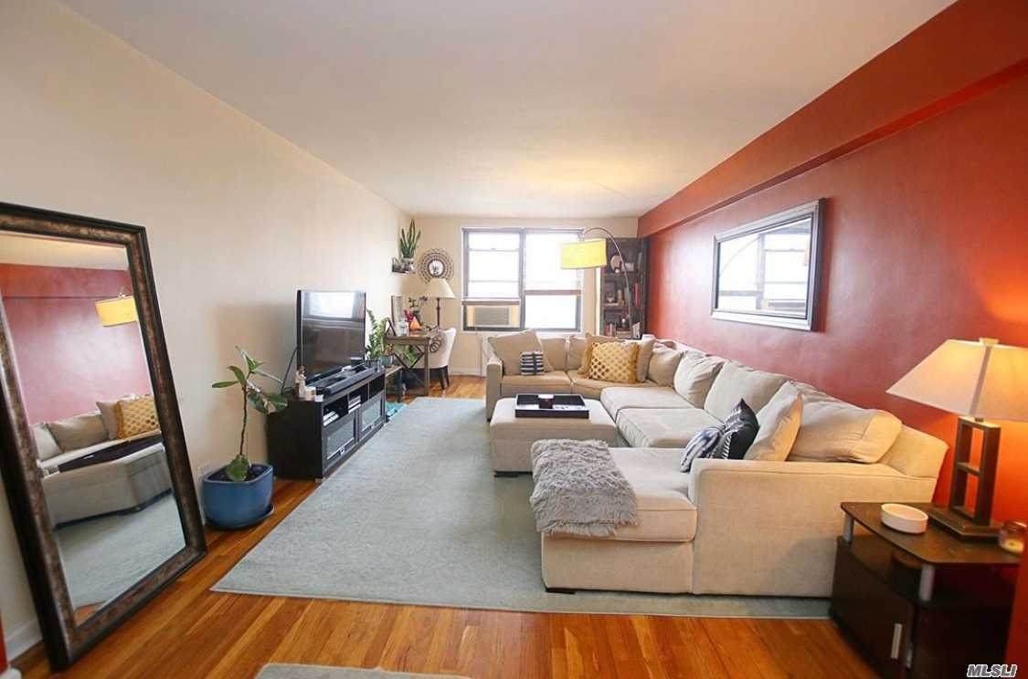 83-40 Austin Street - Photo 1