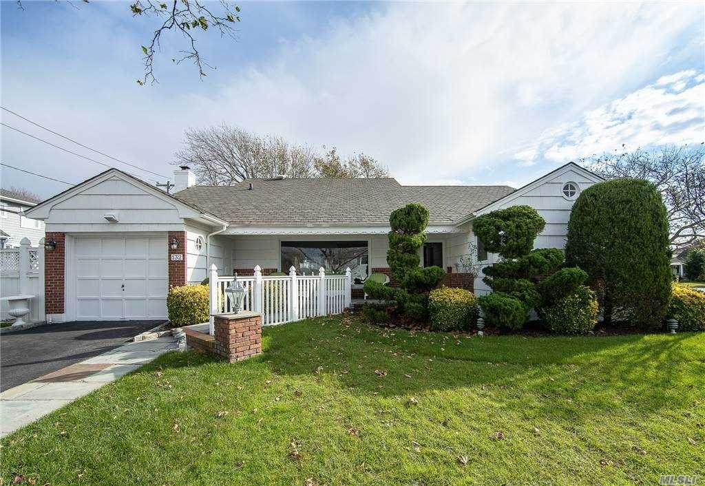 132 Richard Street - Photo 1