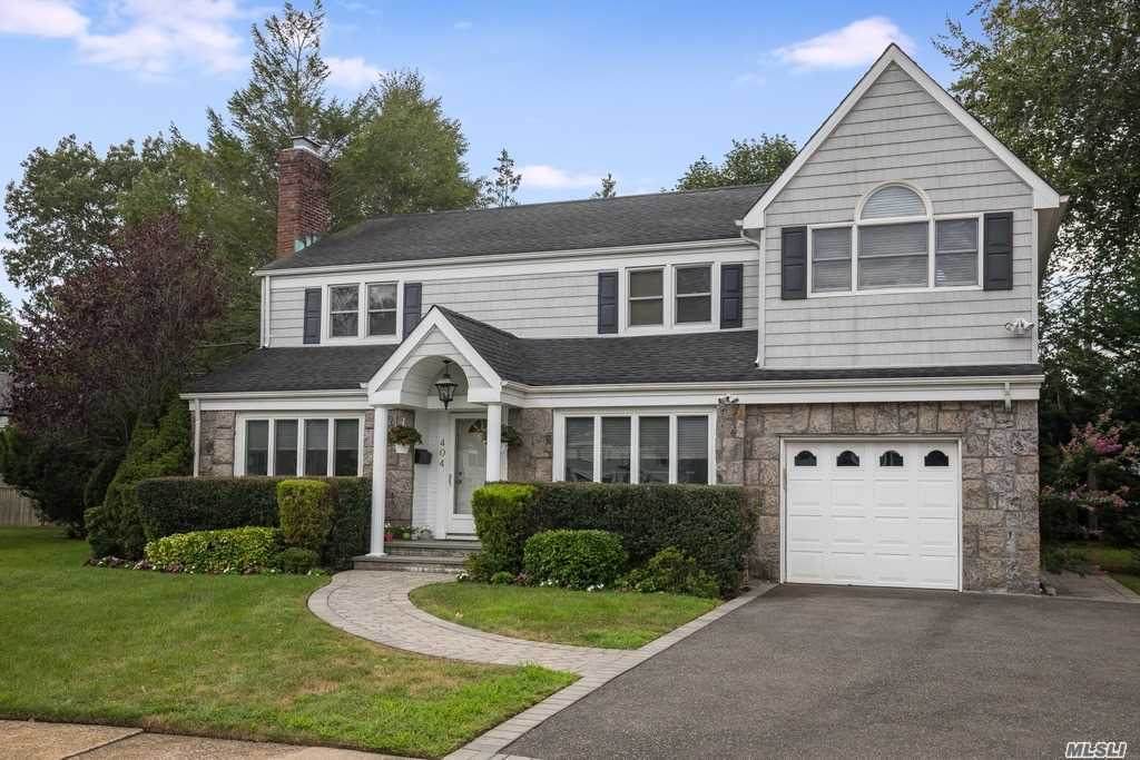 404 Carlisle Court - Photo 1