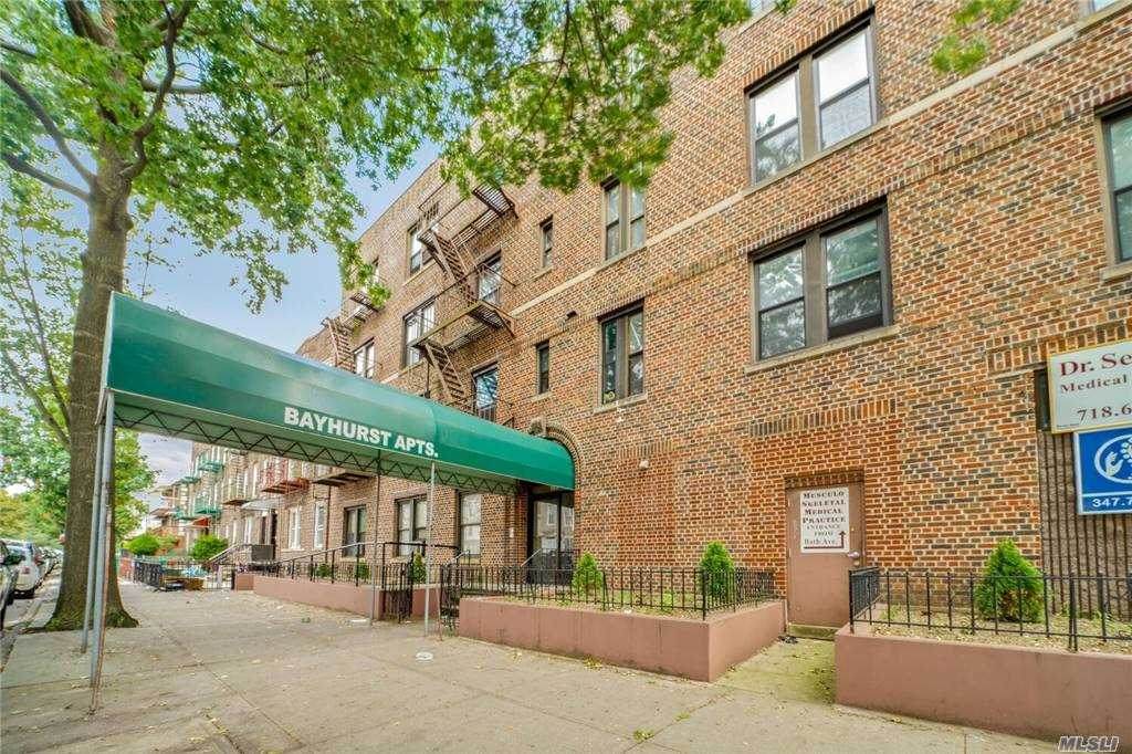 153 Bay 26St - Photo 1