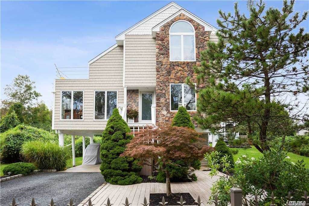 42 Astor Avenue - Photo 1