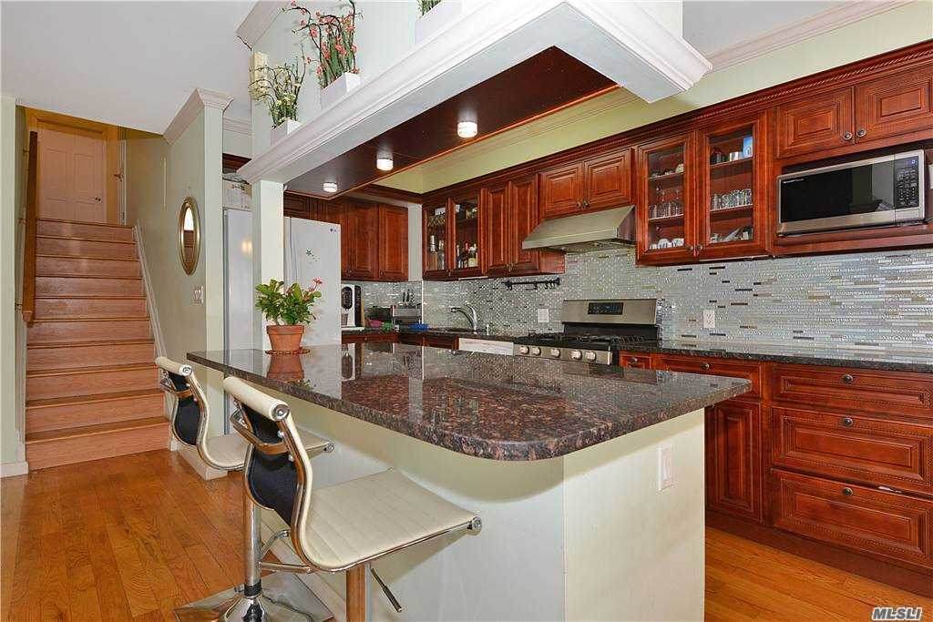 120-28 Riviera Court - Photo 1