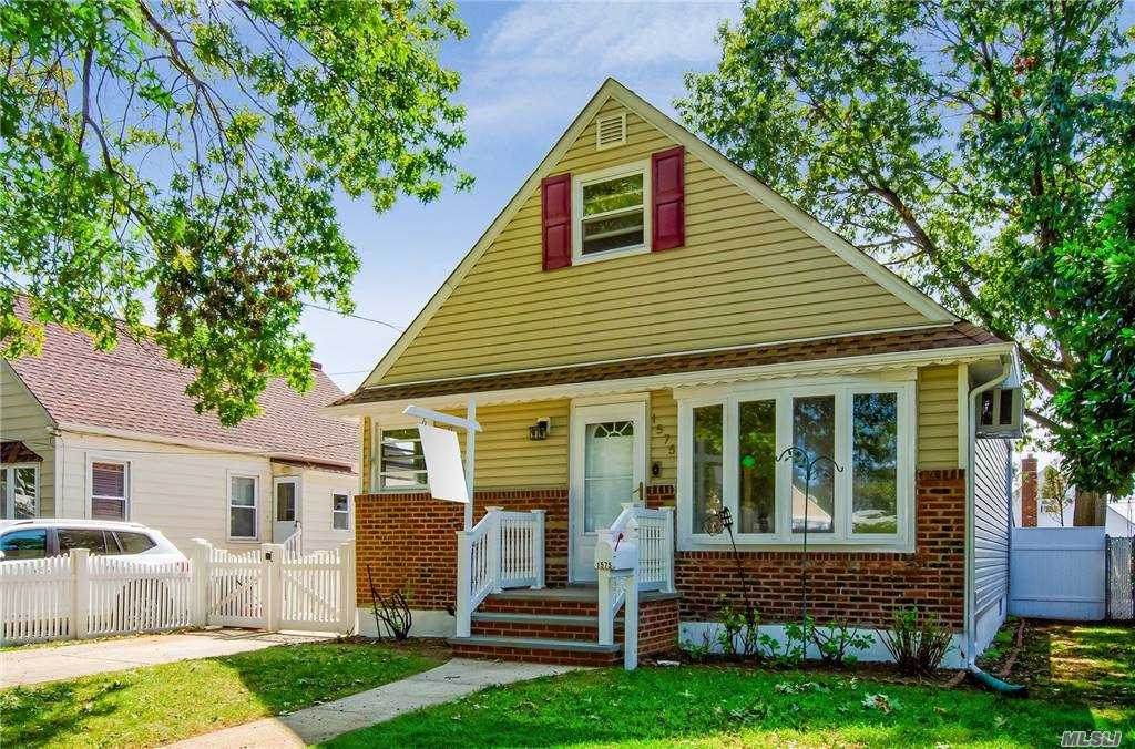 1575 Marshall Street - Photo 1
