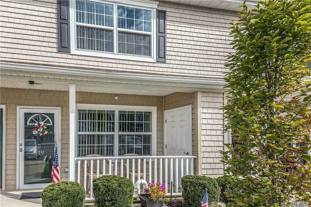 919 Willow Lane - Photo 1