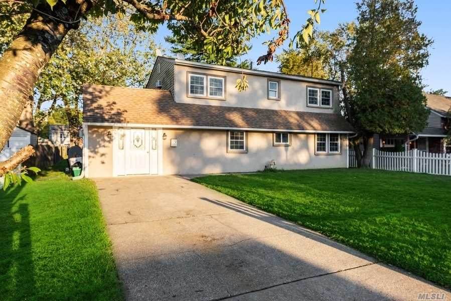 27 Cabot Lane - Photo 1