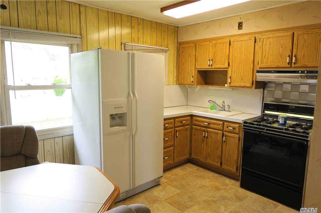 138 Saint Marks Avenue - Photo 1