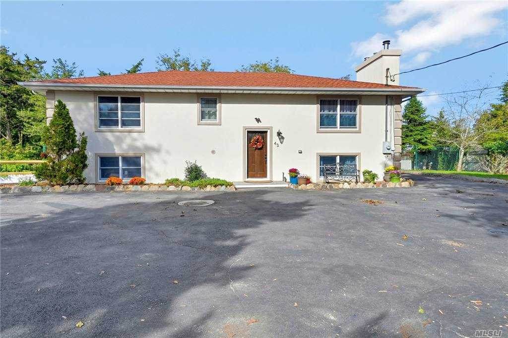 43 Shinnecock Road - Photo 1