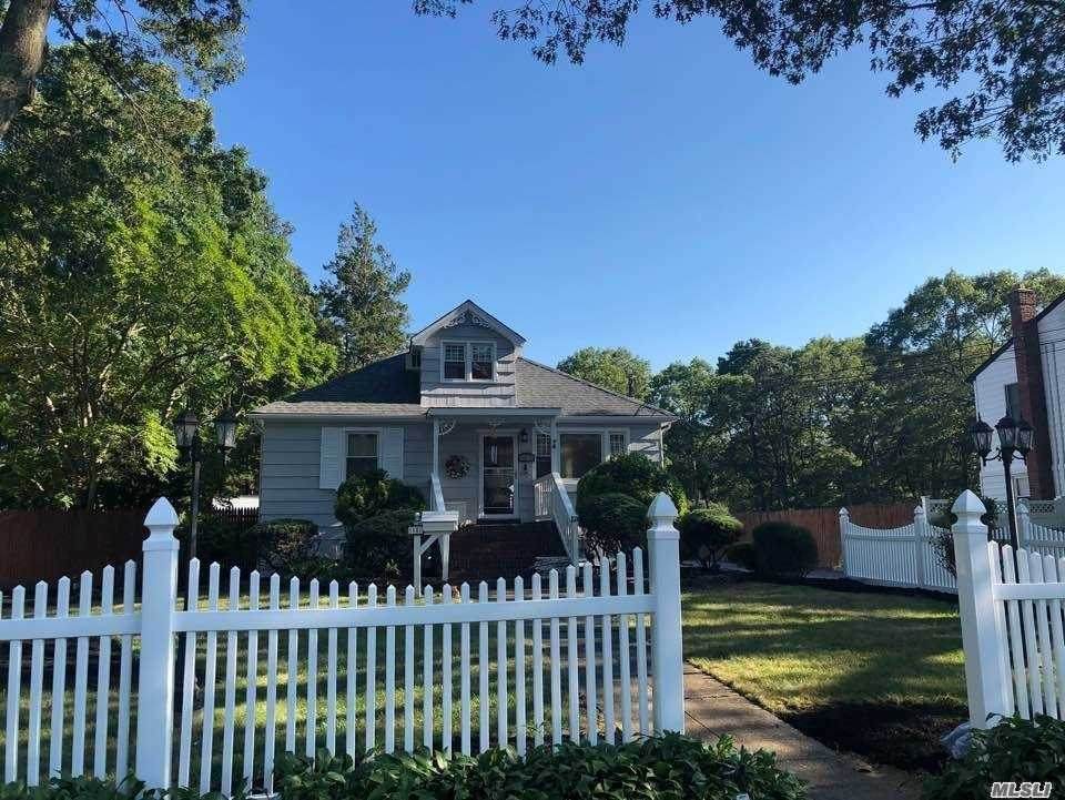 18 Longshore Street - Photo 1