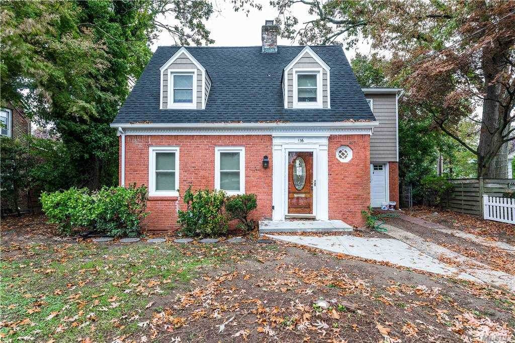 136 California Avenue - Photo 1