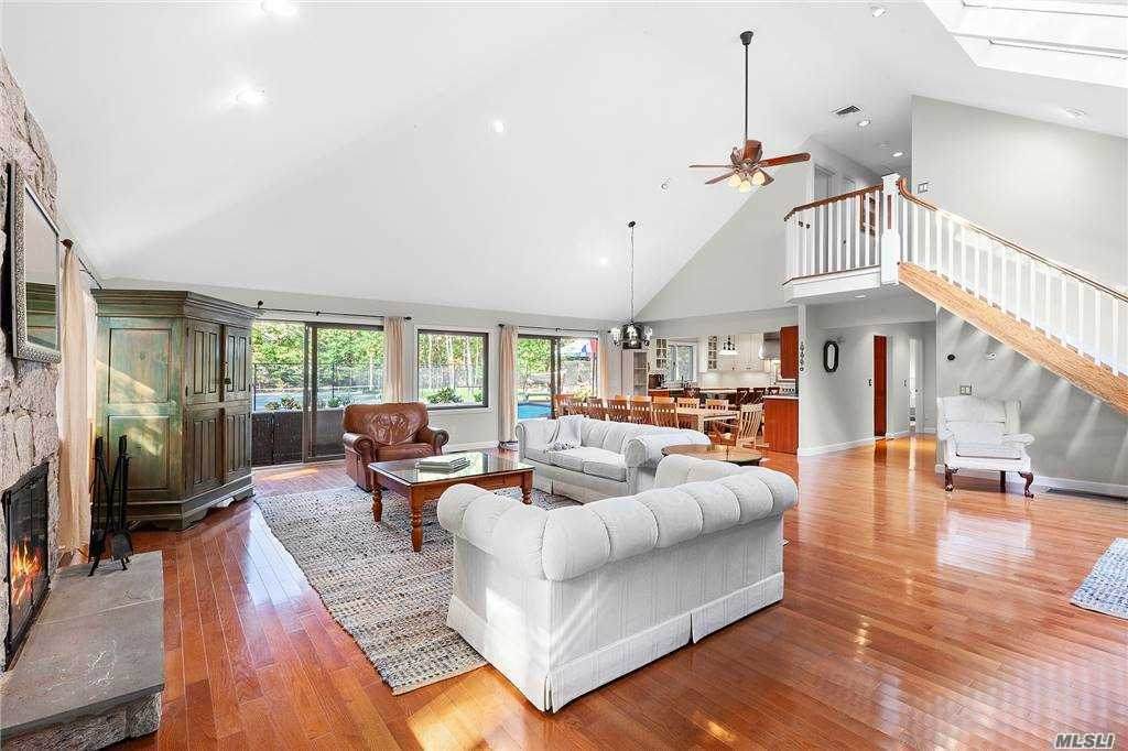9 Deerfield East - Photo 1