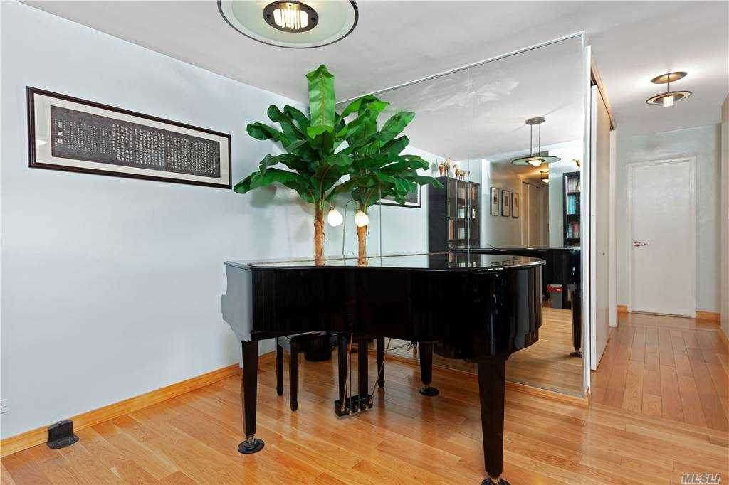 61-20 Grand Central Parkway - Photo 1