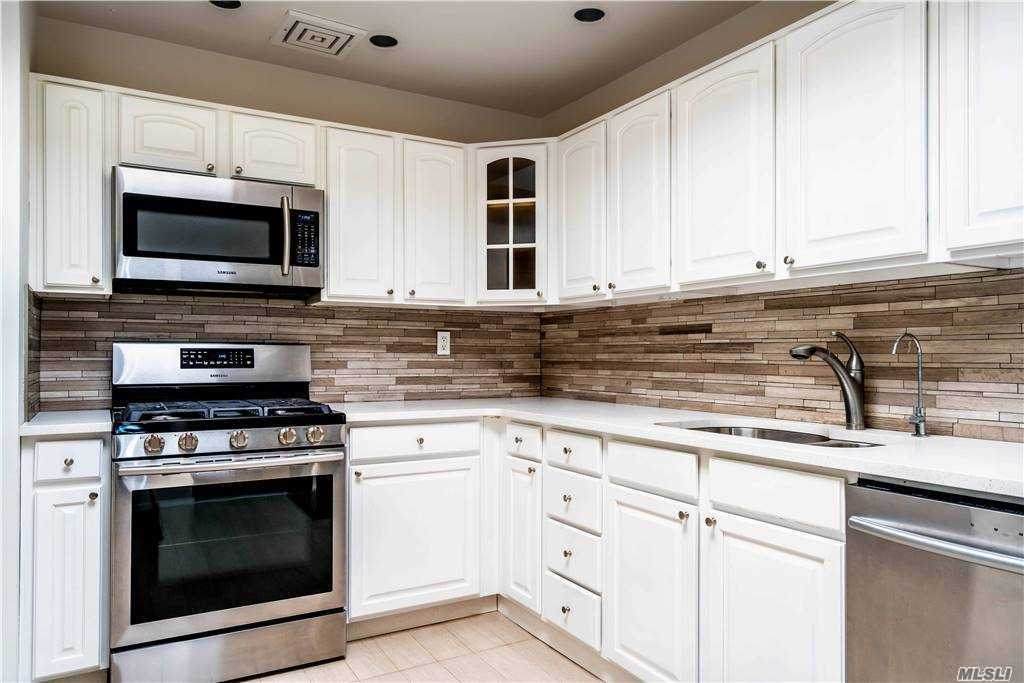 15-05 Jordan Court - Photo 1