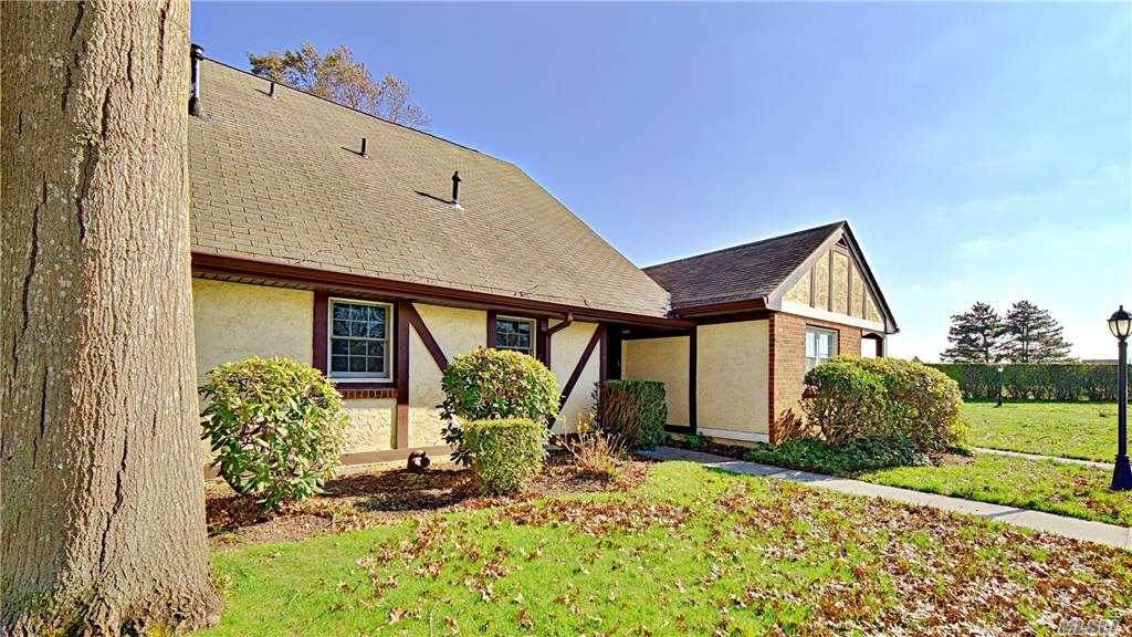 10 Leland Lane - Photo 1
