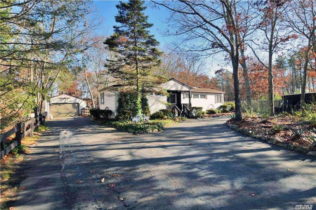 415 Chapman Boulevard - Photo 1