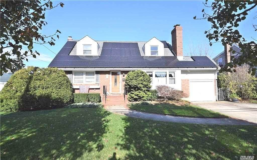 129 Lambert Avenue - Photo 1