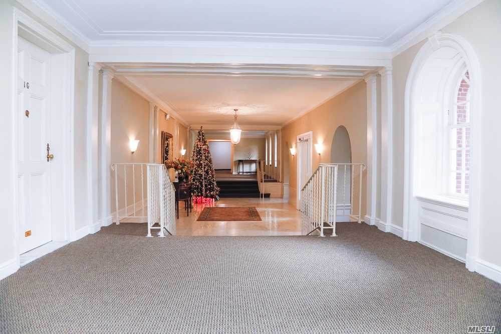 90 Knightsbridge Road - Photo 1