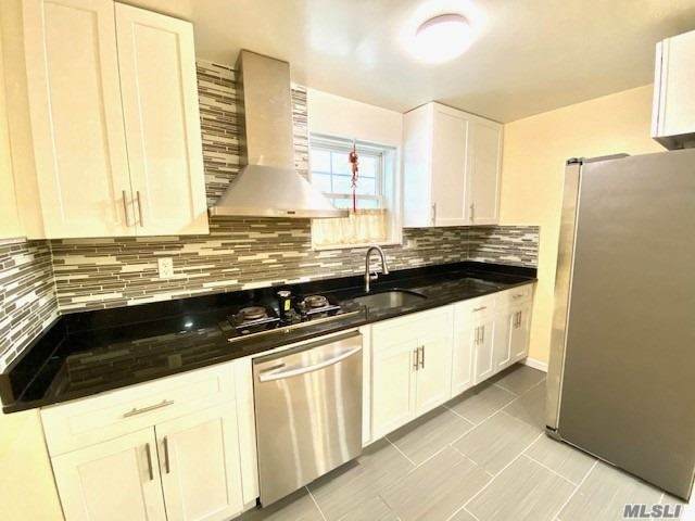 67-64B 223 Place - Photo 1