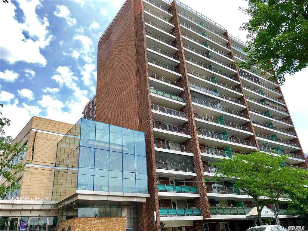 86-15 Broadway - Photo 1