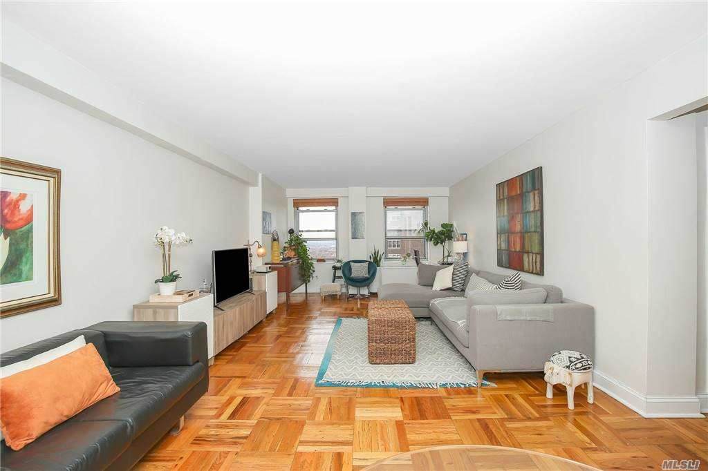 125-10 Queens Boulevard - Photo 1