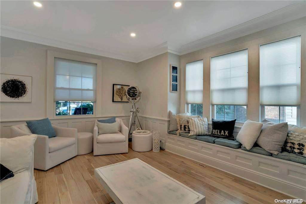 124 Bayview Avenue - Photo 1