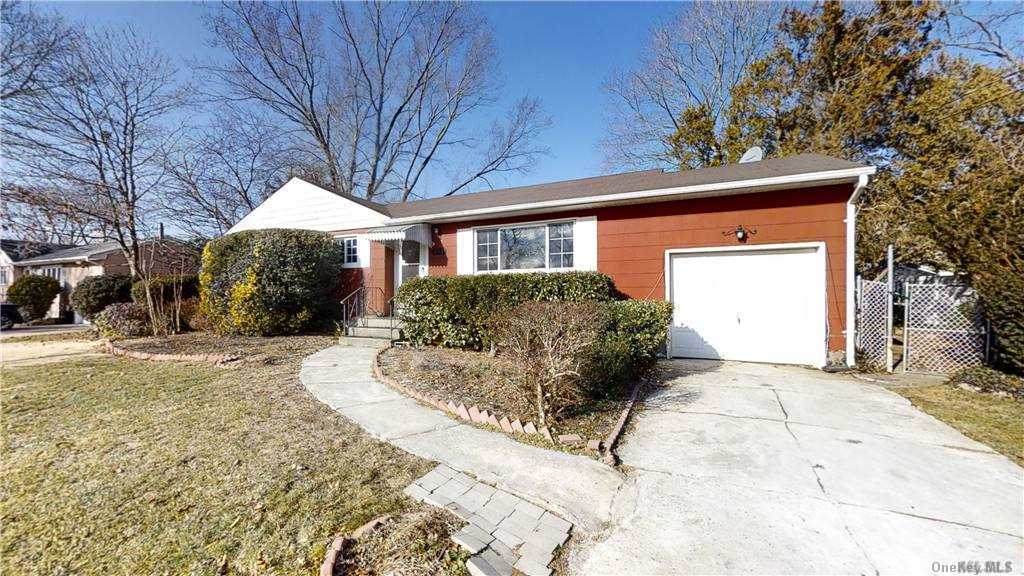 133 Thames Street - Photo 1
