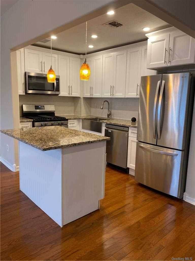 207 Beach Breeze Lane - Photo 1