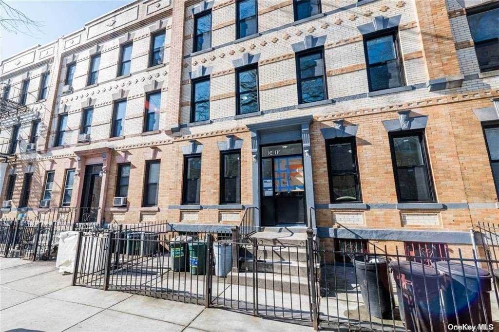 34-10 42nd Street - Photo 1