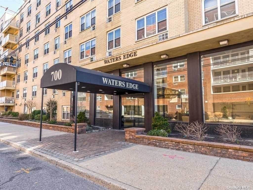 700 Shore Road - Photo 1