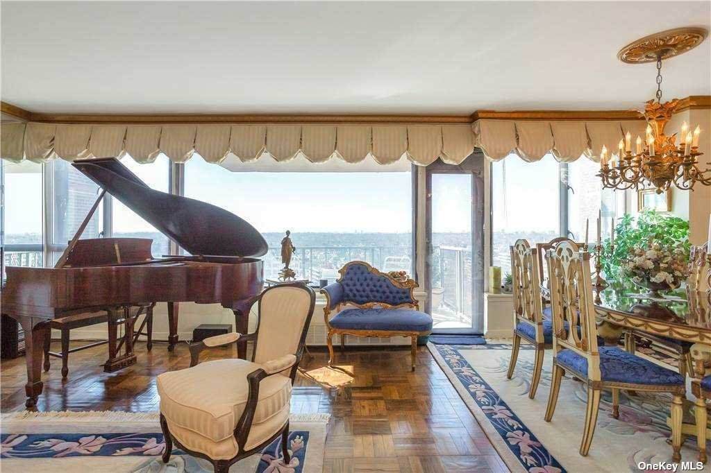 166-25 Powells Cove Boulevard - Photo 1