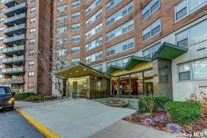 61-20 Grand Central Parkway - Photo 1