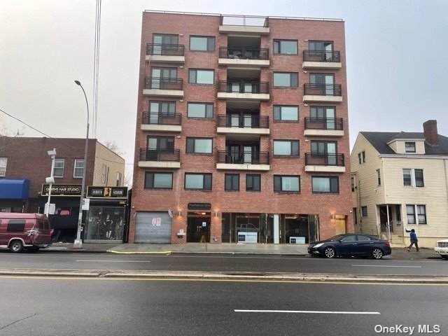 172-18 Jamaica Avenue - Photo 1
