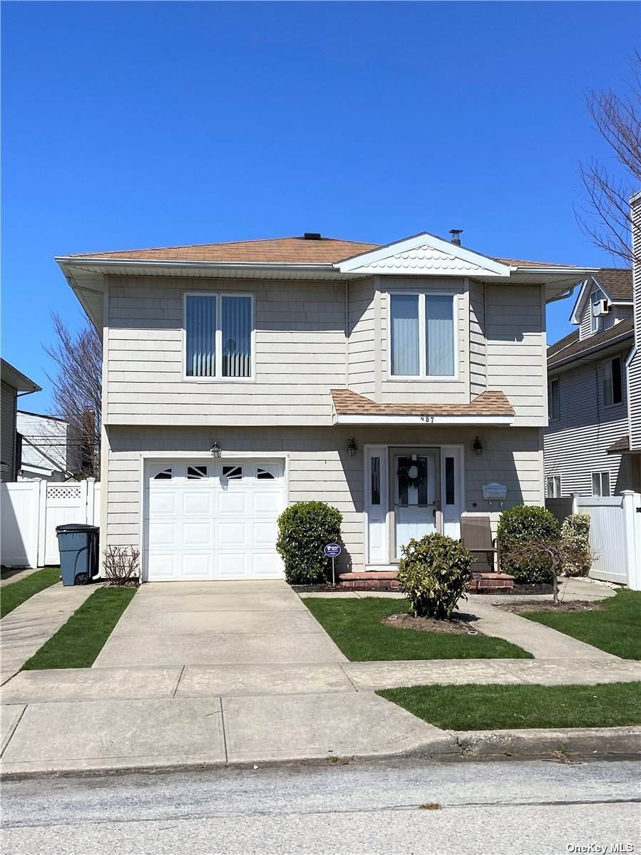 457 Pine Street - Photo 1