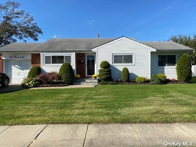 306 W 15th Street - Photo 1