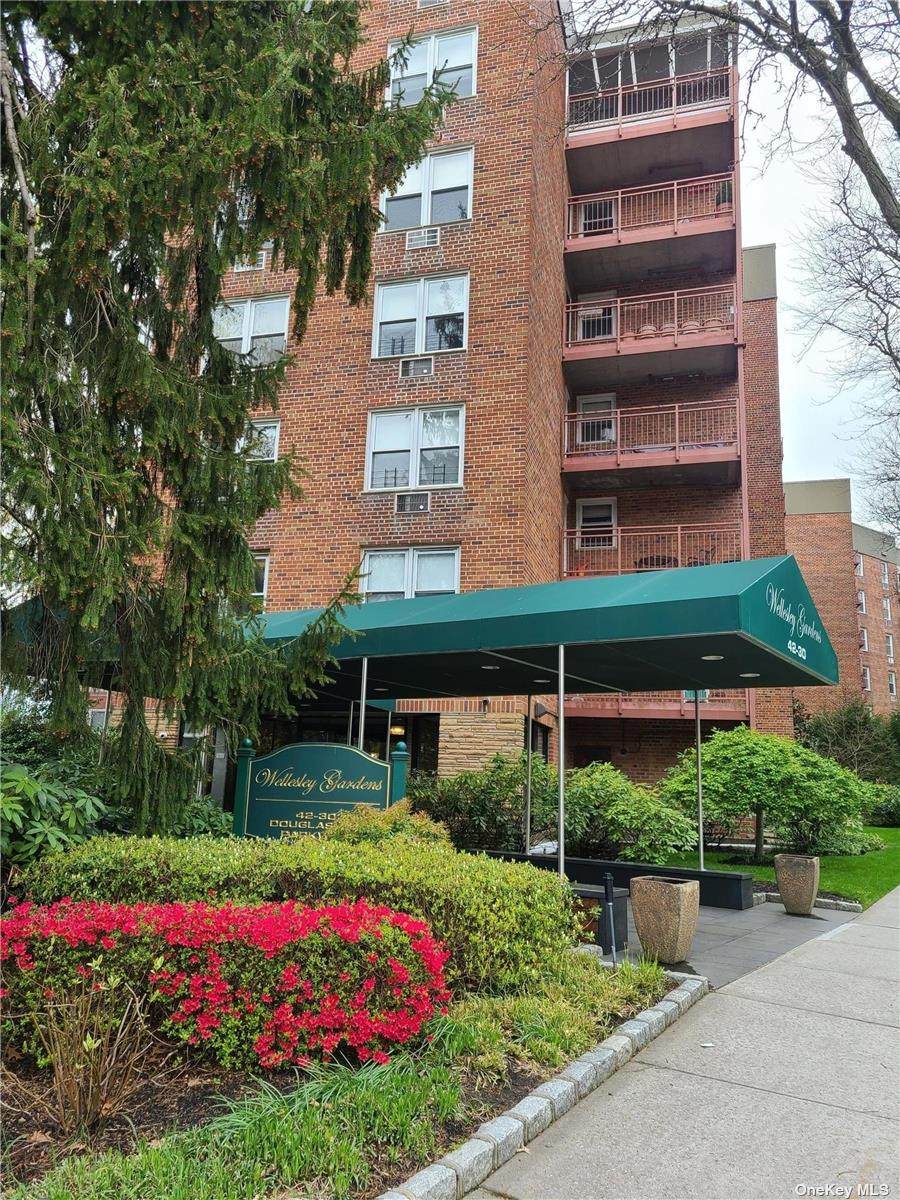 42-30 Douglaston Parkway - Photo 1