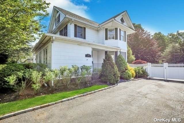170 Berry Hill Road - Photo 1