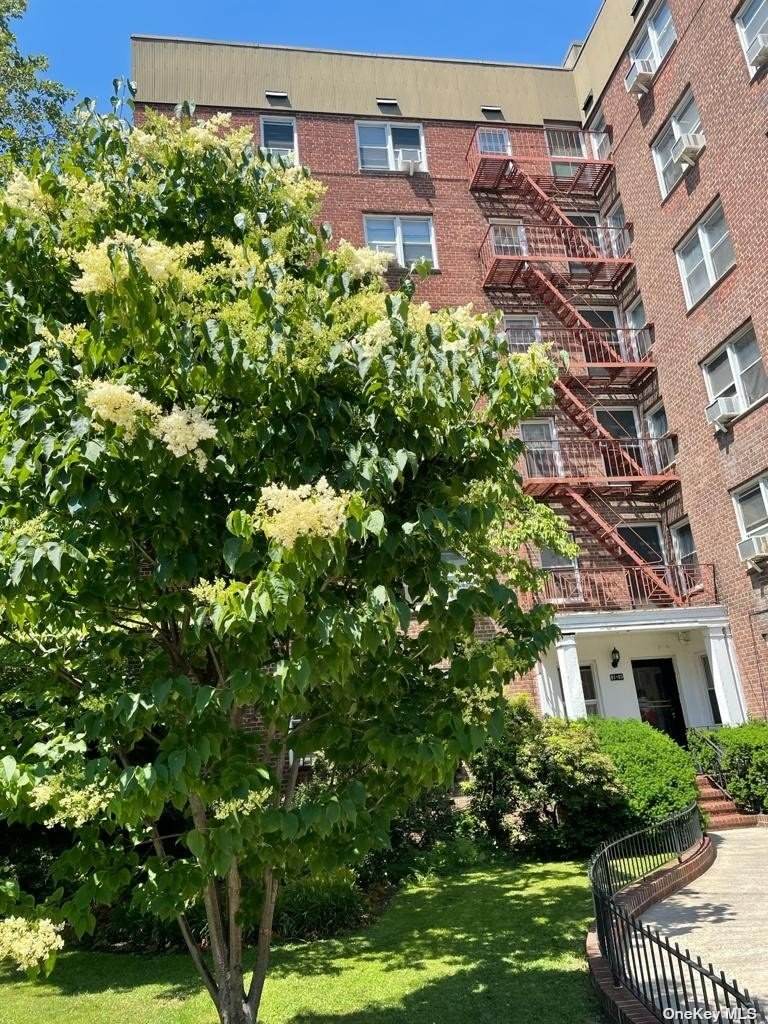 81-05 35 Avenue - Photo 1
